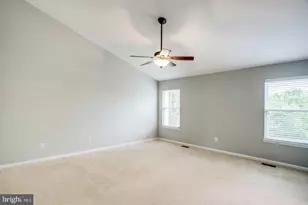 12476 Casbeer Dr, Fairfax, VA 22033 - Photo 17