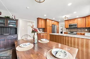 10855 Weisiger Ln, Oakton, VA 22124 - Photo 27