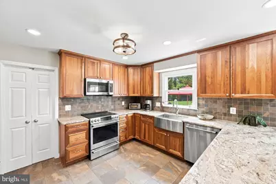 10855 Weisiger Lane, Oakton, VA 22124 - Photo 17