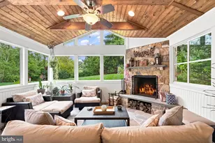 10855 Weisiger Ln, Oakton, VA 22124 - Photo 5