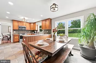 10855 Weisiger Ln, Oakton, VA 22124 - Photo 23