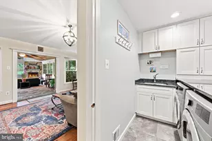 10855 Weisiger Ln, Oakton, VA 22124 - Photo 35