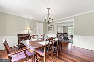 10855 Weisiger Ln, Oakton, VA 22124 - Photo 15