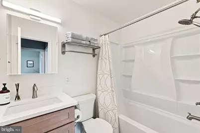 558 Windover Avenue NW, Vienna, VA 22180 - Photo 31
