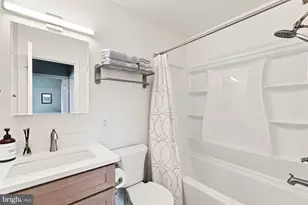 558 Windover Ave NW, Vienna, VA 22180 - Photo 31