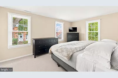 558 Windover Avenue NW, Vienna, VA 22180 - Photo 23