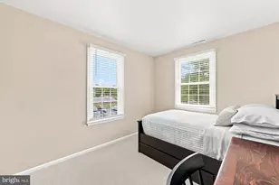 558 Windover Ave NW, Vienna, VA 22180 - Photo 27