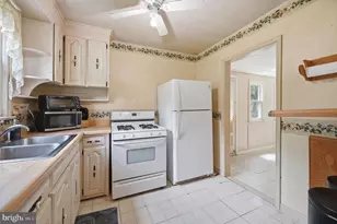 7806 Trammell Rd, Annandale, VA 22003 - Photo 13