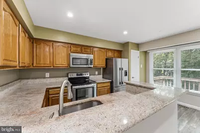 1431 Newport Springs Court, Reston, VA 20194 - Photo 9