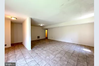 4675 Logsdon Drive, Annandale, VA 22003 - Photo 3