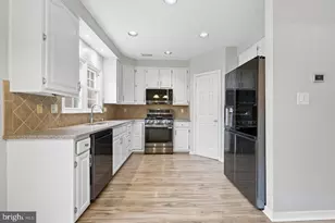 7035 Kings Manor Dr, Alexandria, VA 22315 - Photo 13