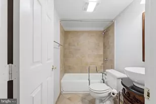 7035 Kings Manor Dr, Alexandria, VA 22315 - Photo 49