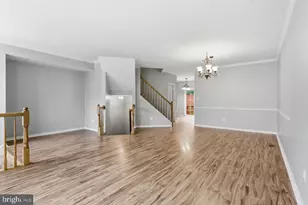 7035 Kings Manor Dr, Alexandria, VA 22315 - Photo 9