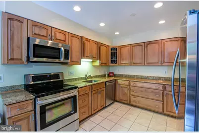 8035 Galla Knoll Circle, Springfield, VA 22153 - Photo 9