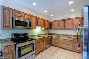 8035 Galla Knoll Cir, Springfield, VA 22153 - Photo 9