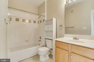 5172 William Colin Ct, Centreville, VA 20120 - Photo 17