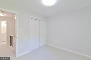 8748 Ridge Hollow Ct, Springfield, VA 22152 - Photo 13