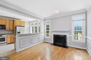 6323 Barcroft Mews Dr, Falls Church, VA 22041 - Photo 3