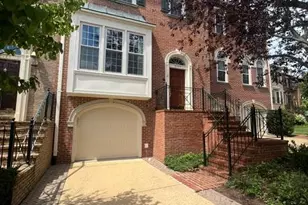 6323 Barcroft Mews Dr, Falls Church, VA 22041 - Photo 1