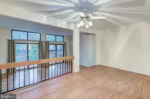 1502 Farsta Ct, Reston, VA 20190 - Photo 9