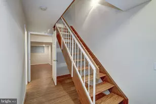 1502 Farsta Ct, Reston, VA 20190 - Photo 21