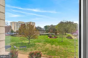 6641 Wakefield Dr, Alexandria, VA 22307 - Photo 27