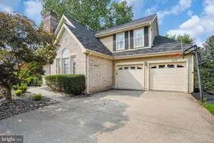 3251 Kinross Cir, Herndon, VA 20171 - Photo 5