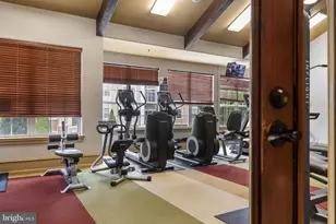 12909 Centre Park Cir, Herndon, VA 20171 - Photo 25