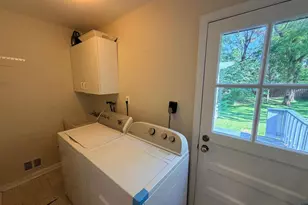 10802 Hunt Club Rd, Reston, VA 20190 - Photo 17