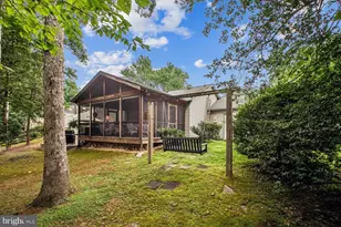 5960 O'Hara Landing Ct, Burke, VA 22015 - Photo 9