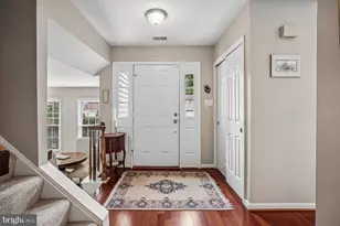 5960 O'Hara Landing Ct, Burke, VA 22015 - Photo 3