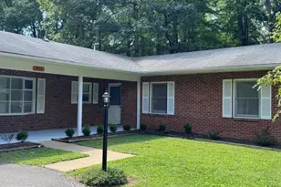 4515 Shirley Gate Rd, Fairfax, VA 22030 - Photo 3