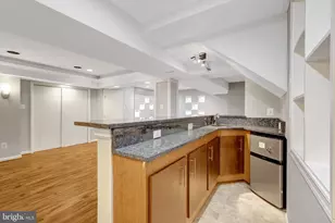 8995 Parliament Dr, Burke, VA 22015 - Photo 43