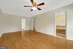 8995 Parliament Dr, Burke, VA 22015 - Photo 29