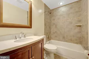8995 Parliament Dr, Burke, VA 22015 - Photo 41