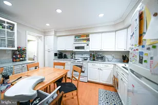 7377 Montcalm Dr, McLean, VA 22102 - Photo 9