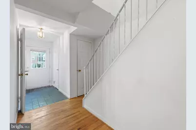 7039 Bradwood Court, Springfield, VA 22151 - Photo 5