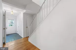 7039 Bradwood Ct, Springfield, VA 22151 - Photo 5