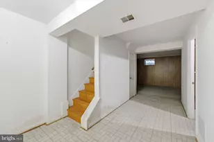 7039 Bradwood Ct, Springfield, VA 22151 - Photo 35