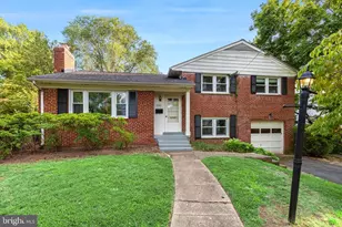 1323 Mayflower Dr, McLean, VA 22101 - Photo 3