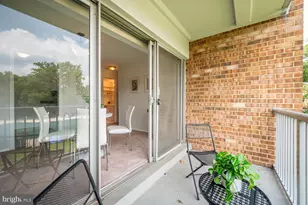 2903 Charing Cross Rd, Falls Church, VA 22042 - Photo 17