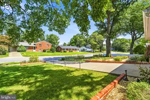 6011 Hibbling Ave, Springfield, VA 22150 - Photo 5