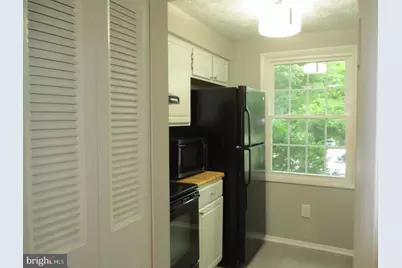 8601 Kenosha Court, Lorton, VA 22079 - Photo 5