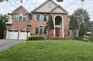 1072 Safa St, Herndon, VA 20170 - Photo 1