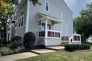 12887 Grays Pointe Rd, Fairfax, VA 22033 - Photo 1