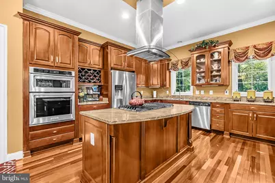 [Address not provided], Fairfax, VA 22033 - Photo 17
