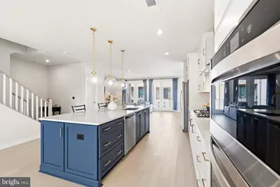 7538 Sawyer Farm Way #1414, McLean, VA 22102 - Photo 5