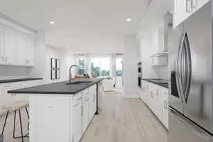13756 Aviation Pl, Herndon, VA 20171 - Photo 5