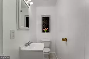 6323 Howe Pl, Springfield, VA 22150 - Photo 25