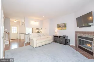 3070 Madden Ct, Herndon, VA 20171 - Photo 3
